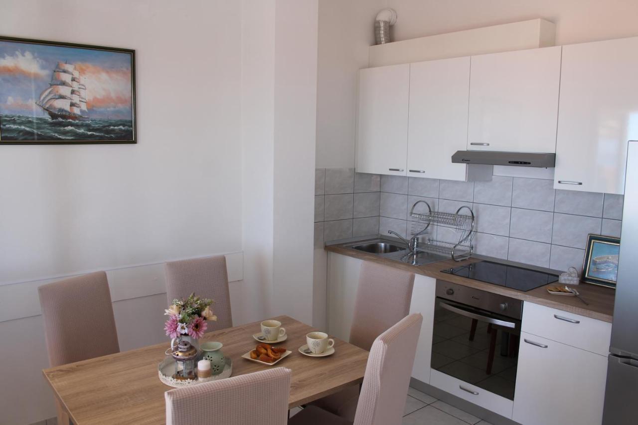 Apartman Gaby Makarska Exteriör bild