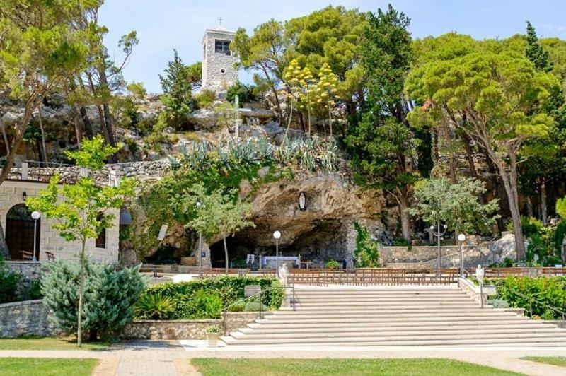 Apartman Gaby Makarska Exteriör bild