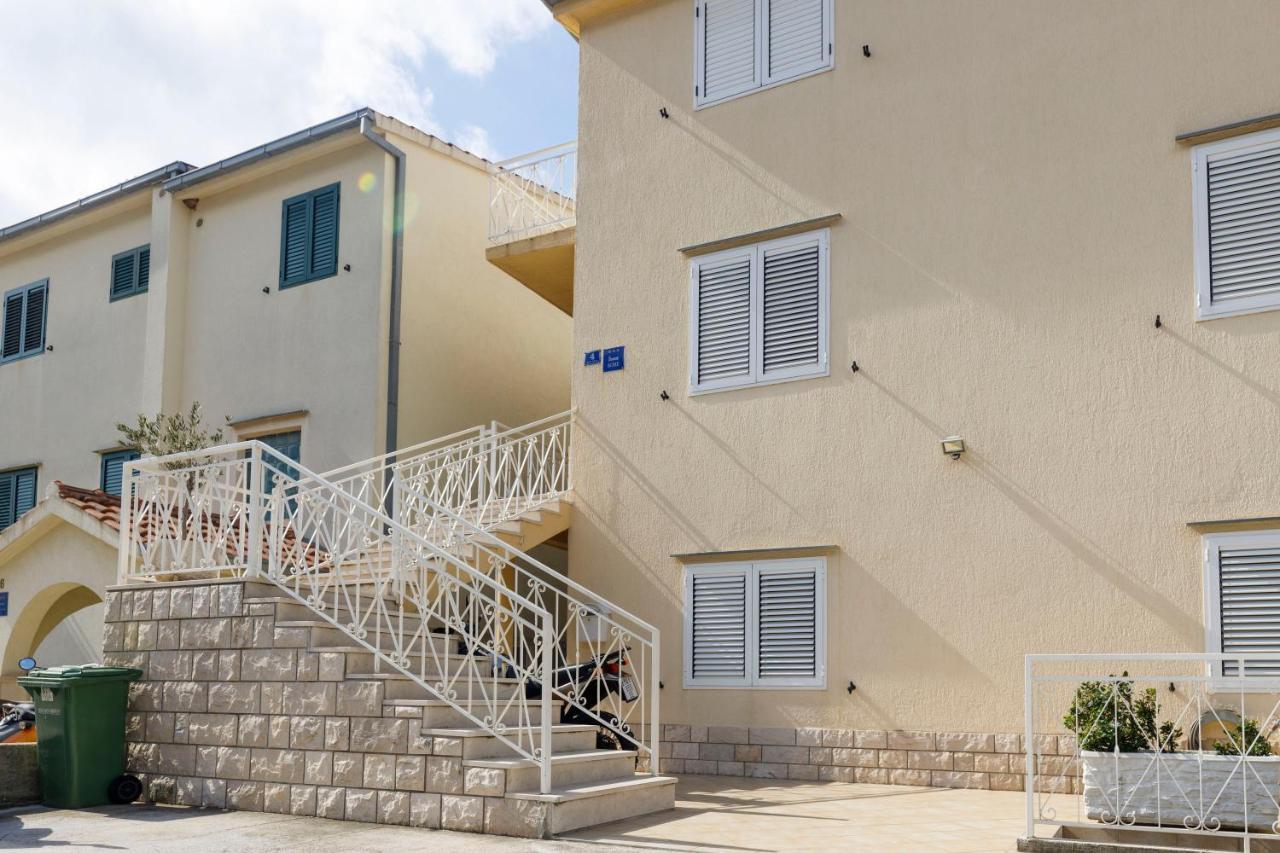 Apartman Gaby Makarska Exteriör bild