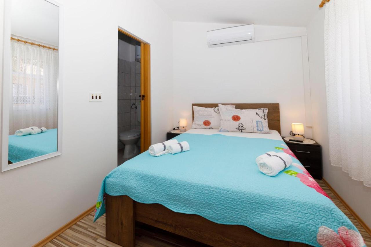 Apartman Gaby Makarska Exteriör bild