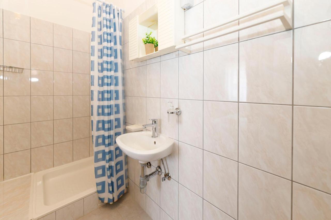 Apartman Gaby Makarska Exteriör bild