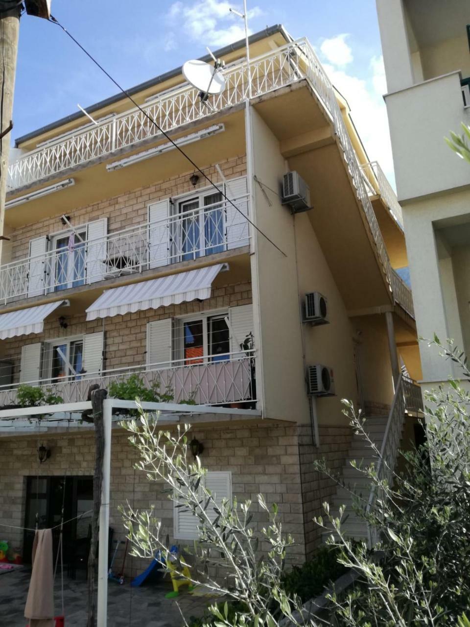 Apartman Gaby Makarska Exteriör bild